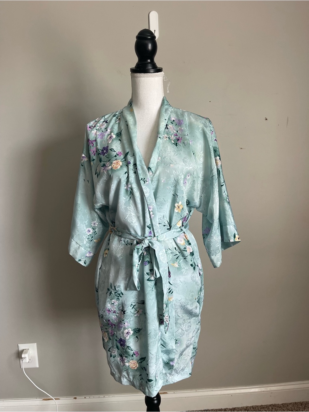 INNER MOST Vintage Floral Satin Kimono Robe Sz S